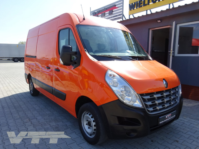 ID 243 Renault Master