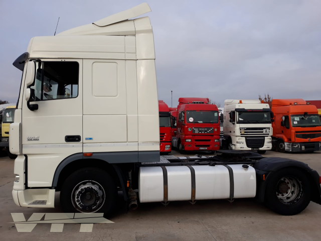 ID 365 DAF XF 105.460