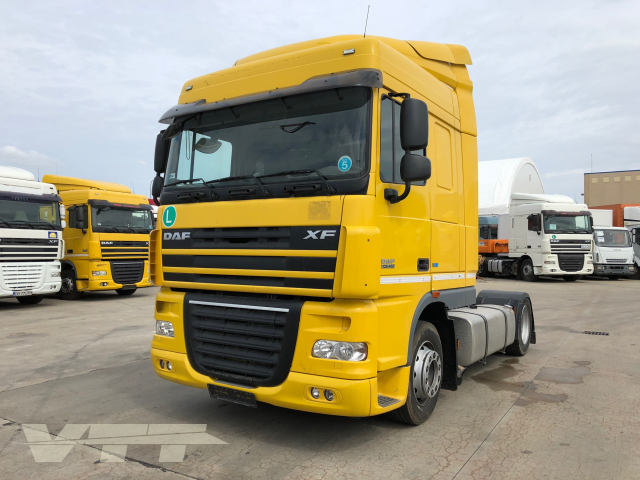 ID 498 DAF XF 105.460