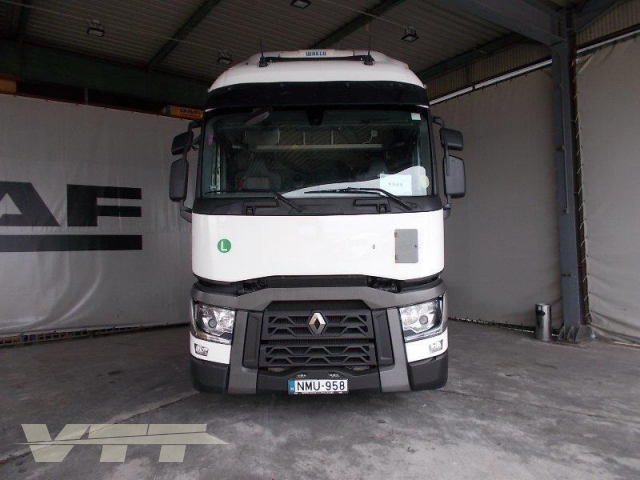 ID 589 Renault Premium 460