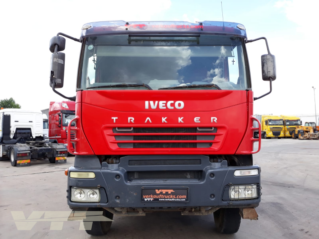 ID 624 Iveco Trakker