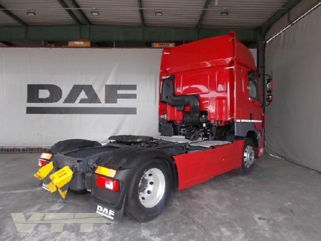 ID 679 DAF CF 85.460