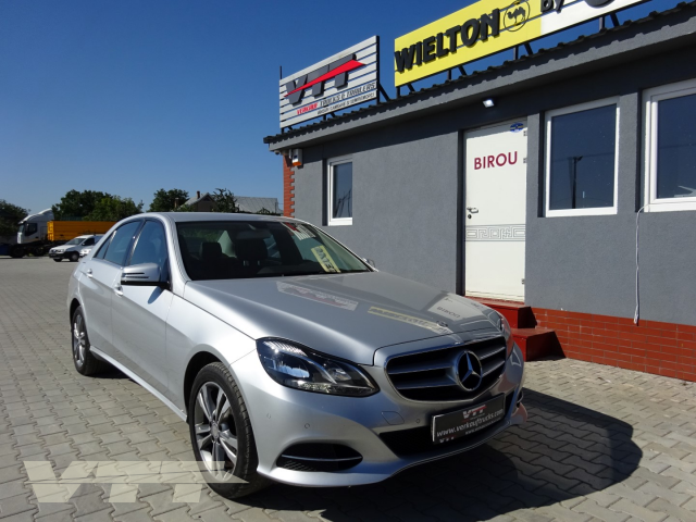 ID 684 Mercedes E 220