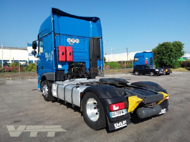 ID 710 DAF XF 105.460