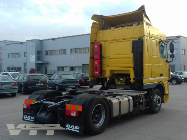 ID 734 DAF XF 105.460