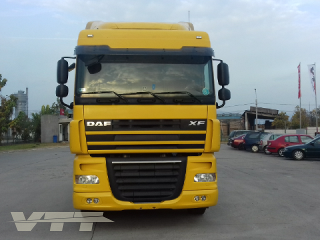 ID 734 DAF XF 105.460