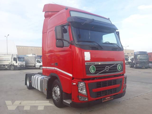 ID 743 Volvo FH 42