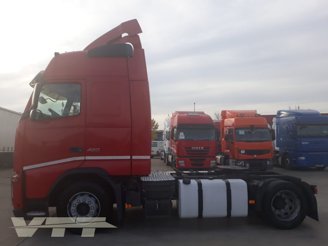 ID 743 Volvo FH 42