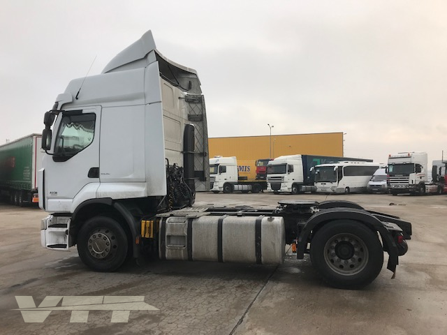 ID 788 Renault Premium 460