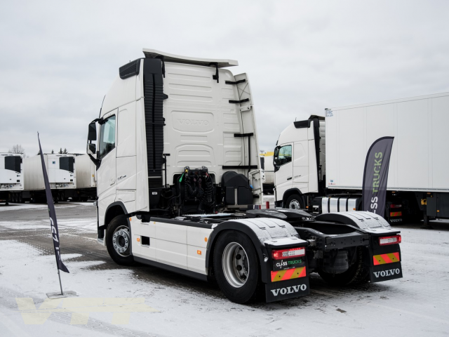 ID 817 Volvo FH13 540