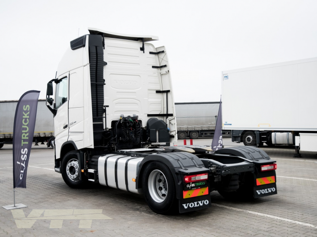 ID 818 Volvo FH 500