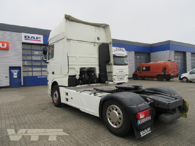 ID 838 DAF XF 105.460