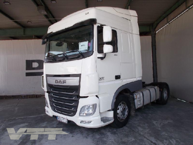 ID 852 DAF XF 105.460