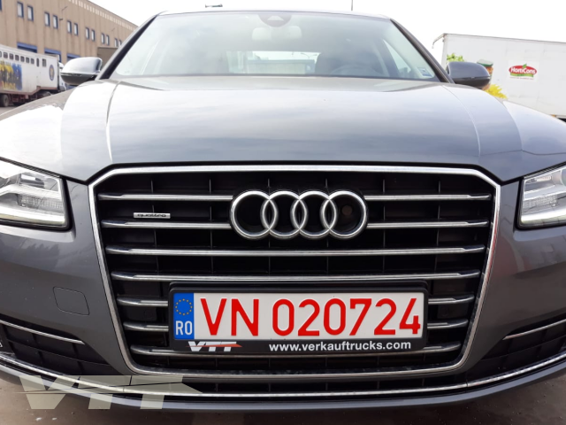 ID 892 Audi A8