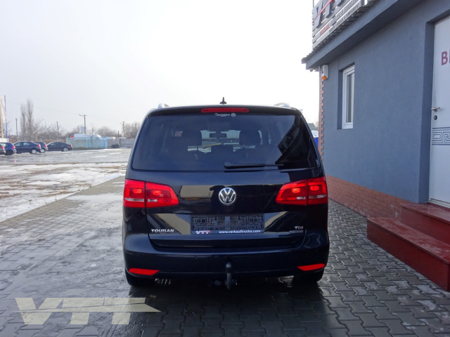 ID 898 Volkswagen Touran