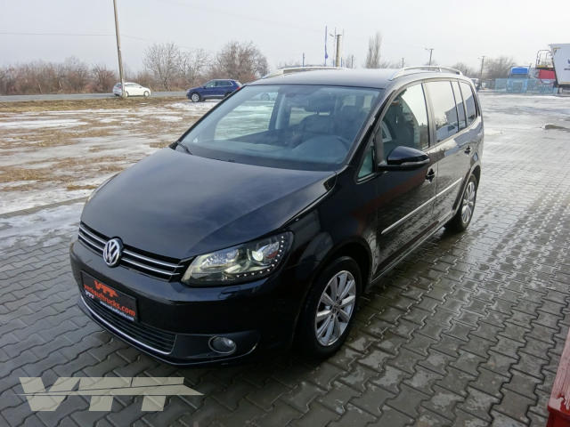 ID 898 Volkswagen Touran