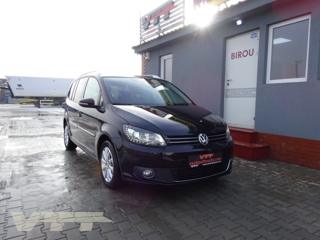 ID 898 Volkswagen Touran