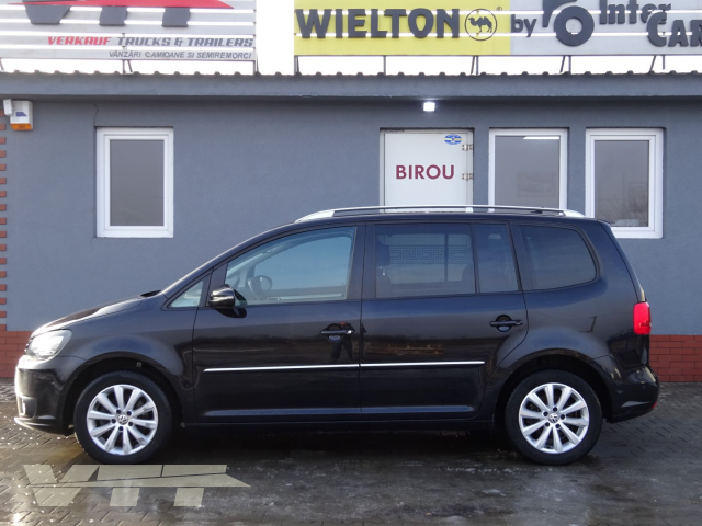 ID 898 Volkswagen Touran