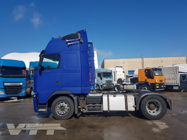 ID 909 Volvo FH 440