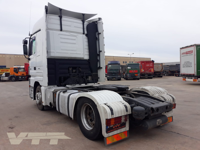 ID 934 Mercedes Actros