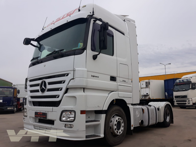 ID 934 Mercedes Actros