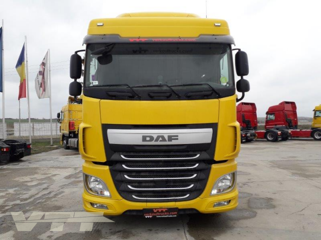 ID 949 DAF XF 460FT