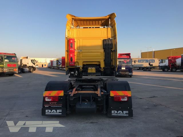 ID 957 DAF XF 105.460