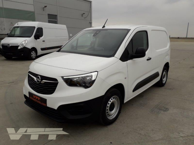 ID 974 Opel Combo Van