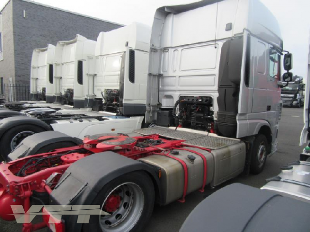 ID 984 DAF XF 105.460