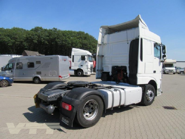 ID 986 DAF XF 105.460